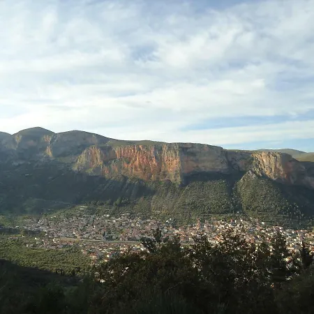 Climb2red Leonídion