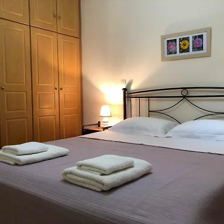 Apartamento Climb2red Leonídion