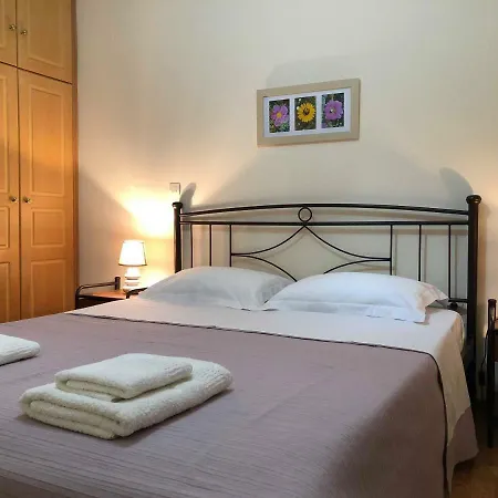 Climb2red Apartment *